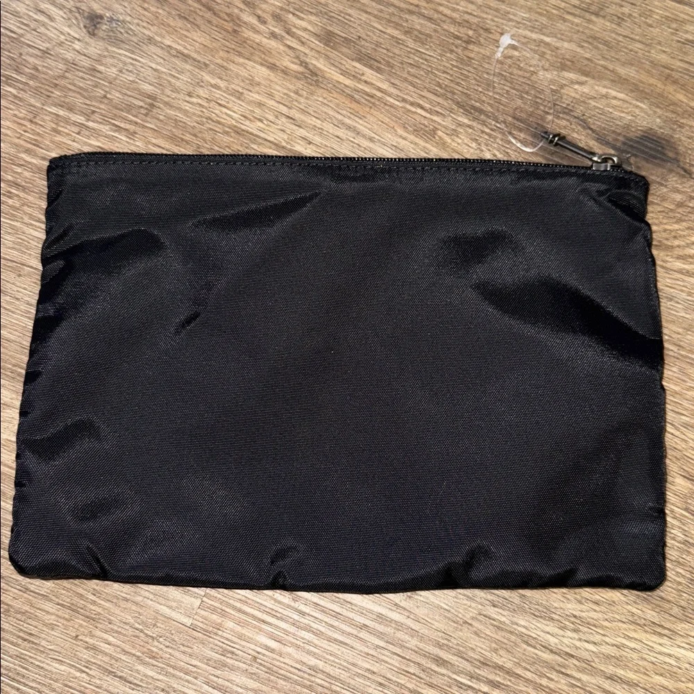 NWOT Tumi Zippered pouch